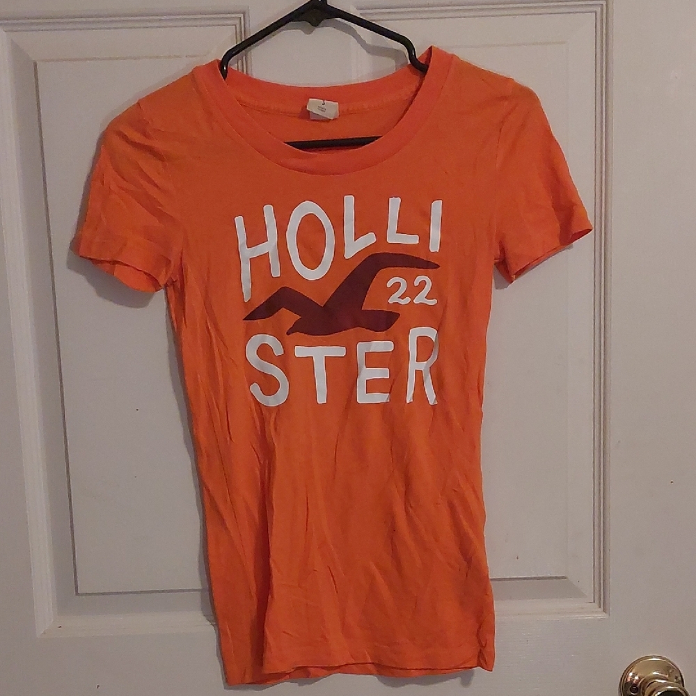 Hollister Orange Short Sleeve Tee with Crew Neck